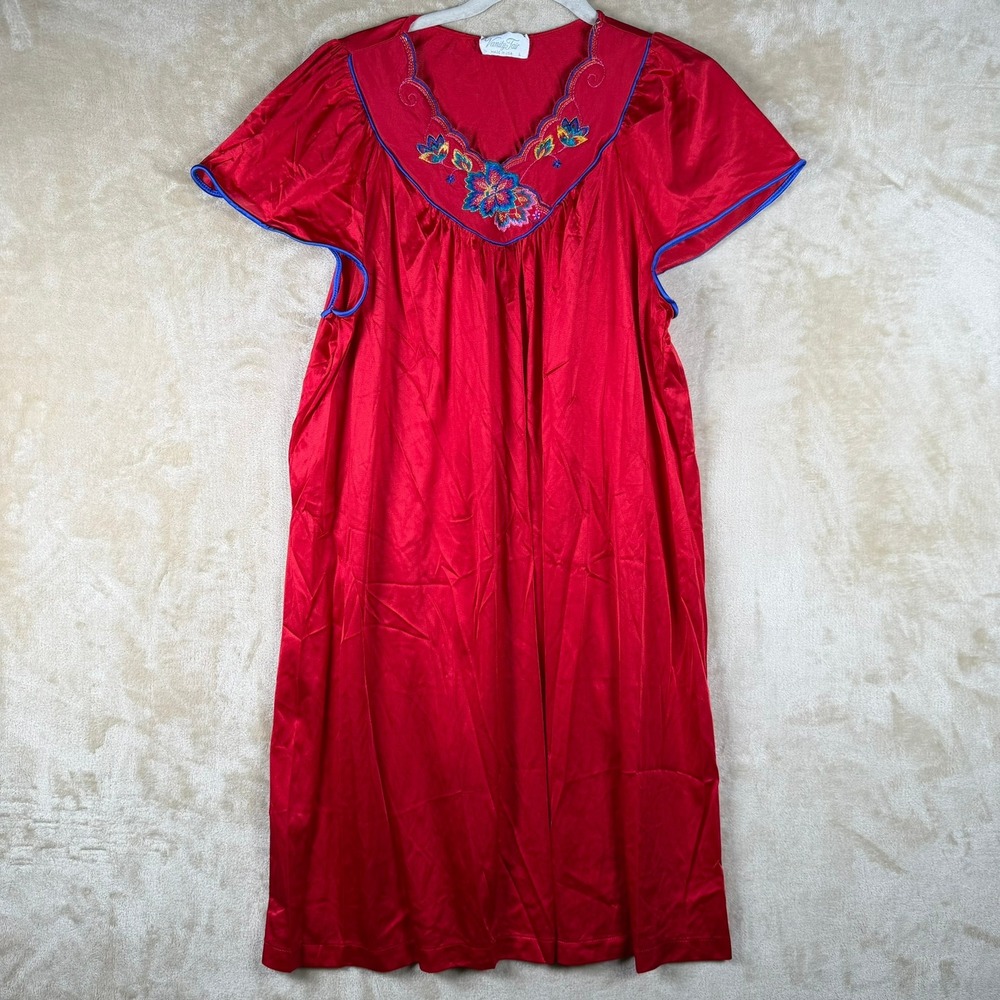 Vanity Fair Vintage Red Floral Embroidered Nightgown Short Sleeve L USA Made